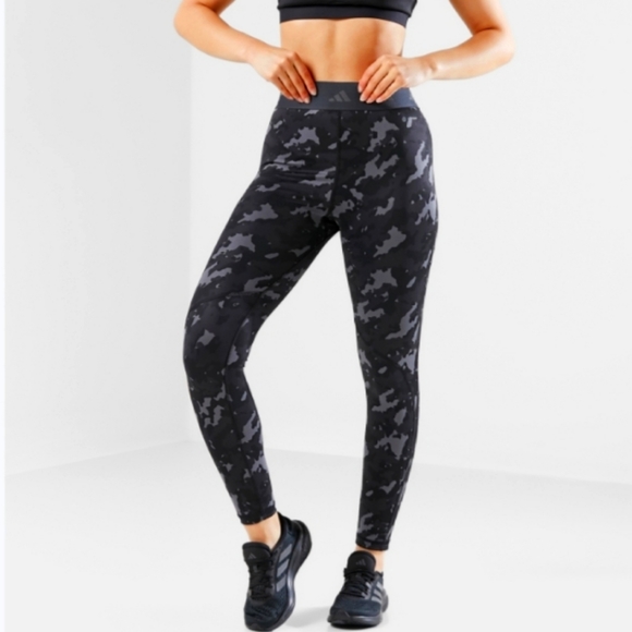 adidas Pants - 💥NWT💥 adidas Techfit Camo 7/8 Leggings